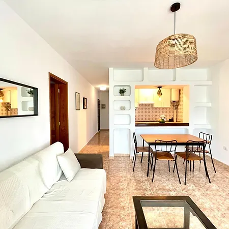 Apartament Encanto Del Mar, Shared Pool Puerto del Carmen (Lanzarote)